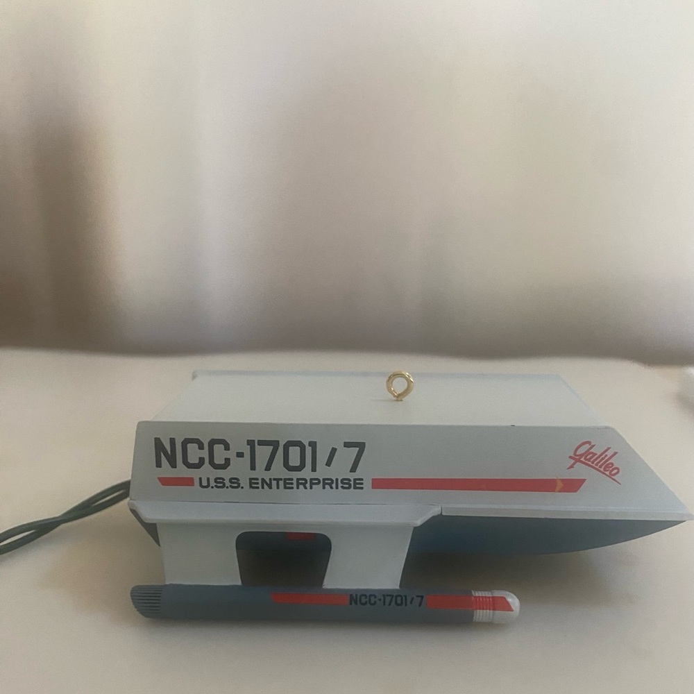 Hallmark Keepsake Ornament Shuttlecraft Galileo